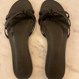Steve Madden Calissi Black Leather sandals Size 7.5
